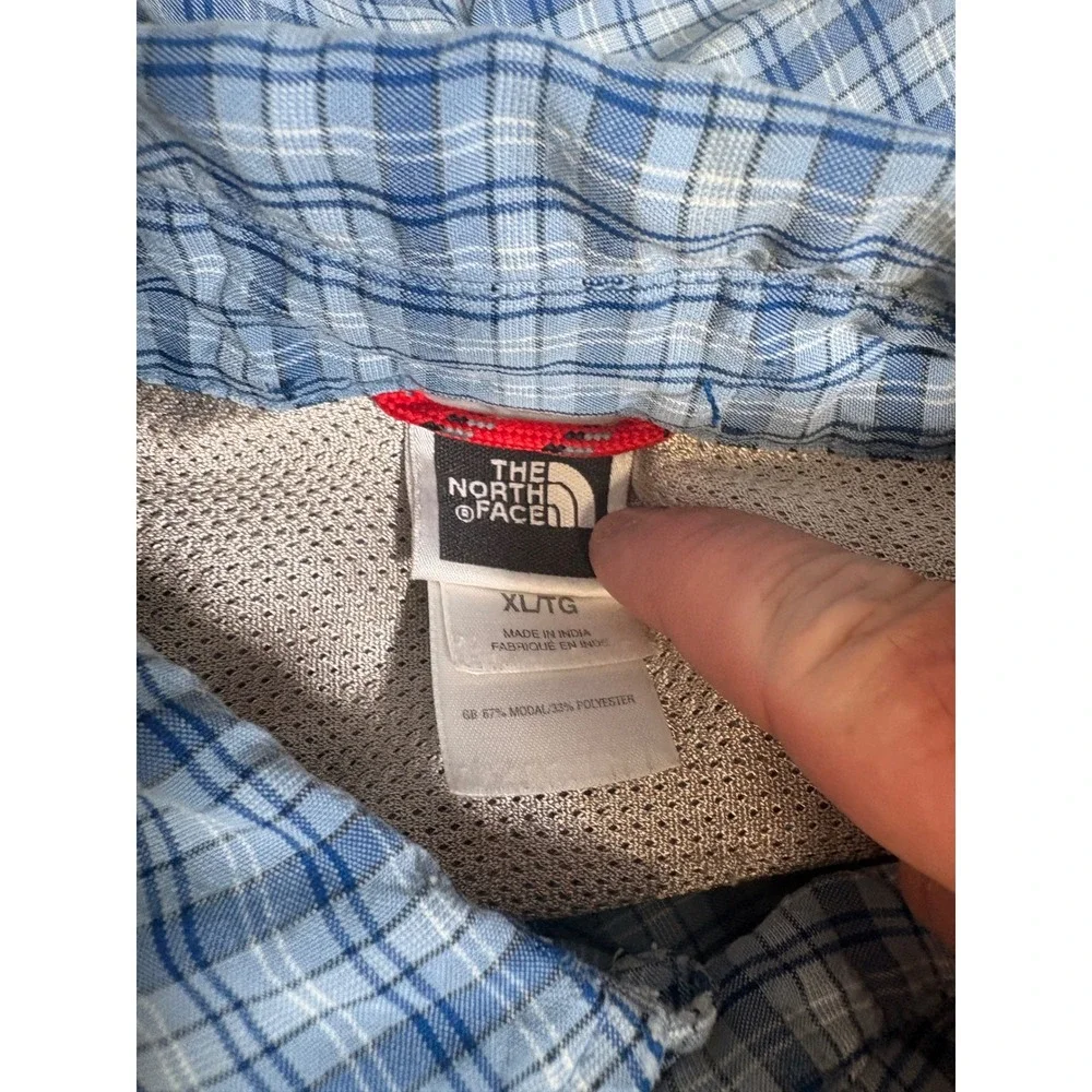 The North Face Mens XL Blue Plaid Short Sleeve Button Up Hiking Shirt